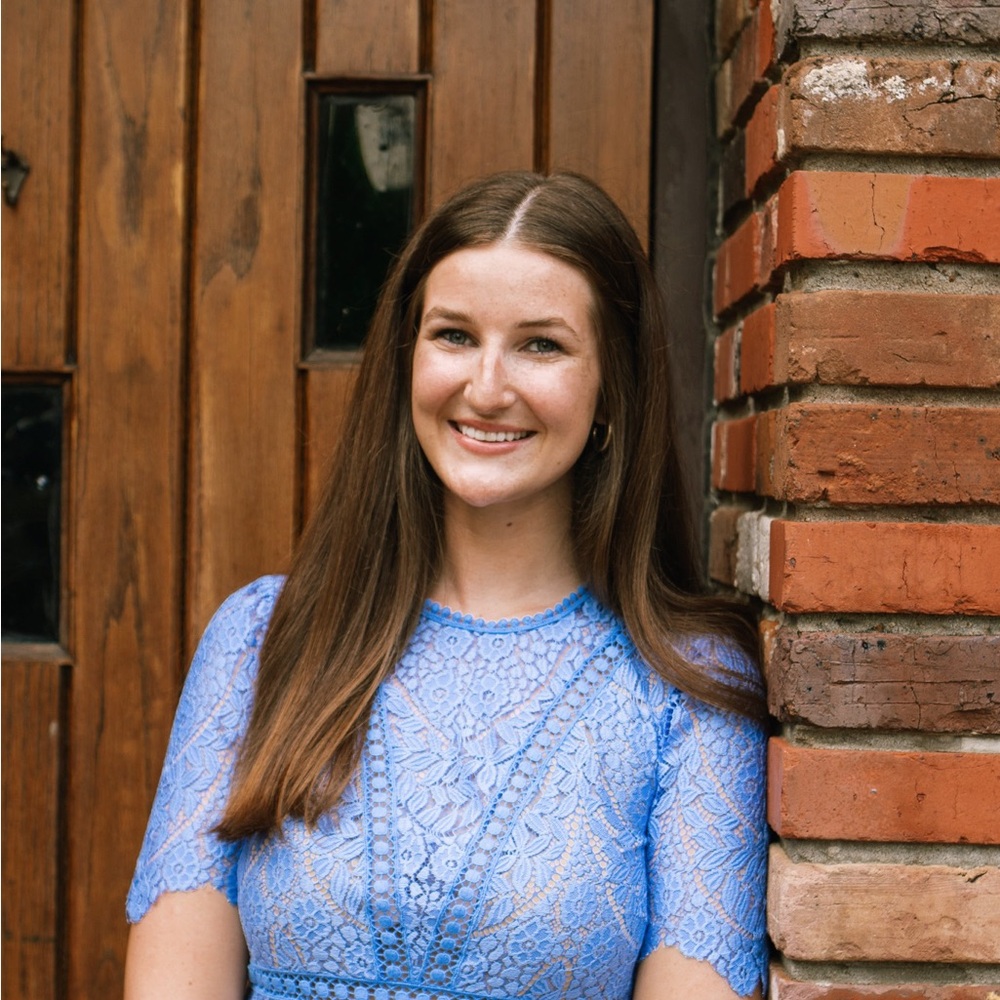 Meet your Posher, Elizabeth